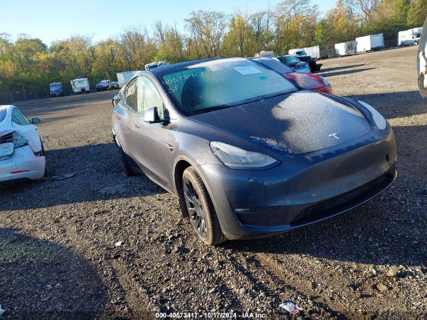 TESLA MODEL Y LONG RANGE DUAL MOTOR ALL-WHEEL DRIVE 2022