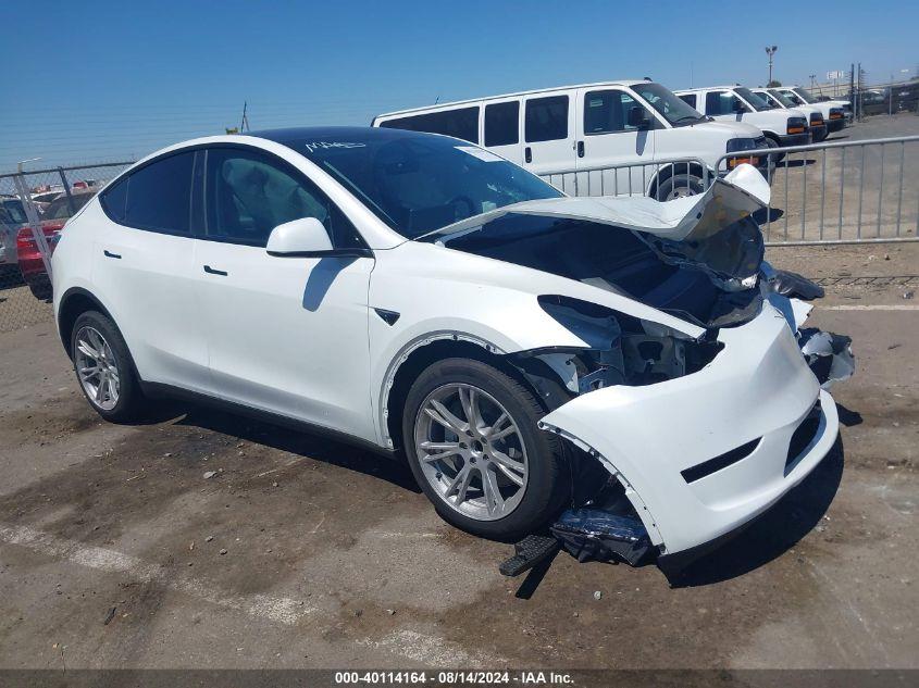 TESLA MODEL Y LONG RANGE/RWD 2024