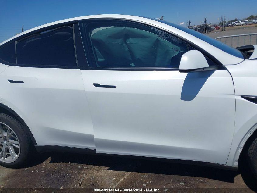 TESLA MODEL Y LONG RANGE/RWD 2024