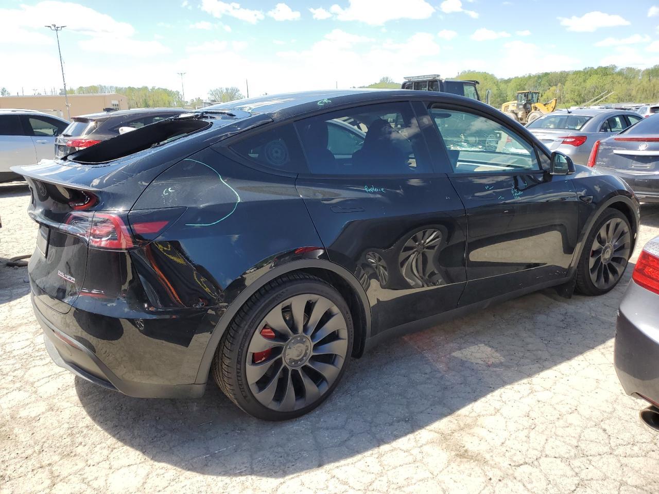 TESLA MODEL Y  2023