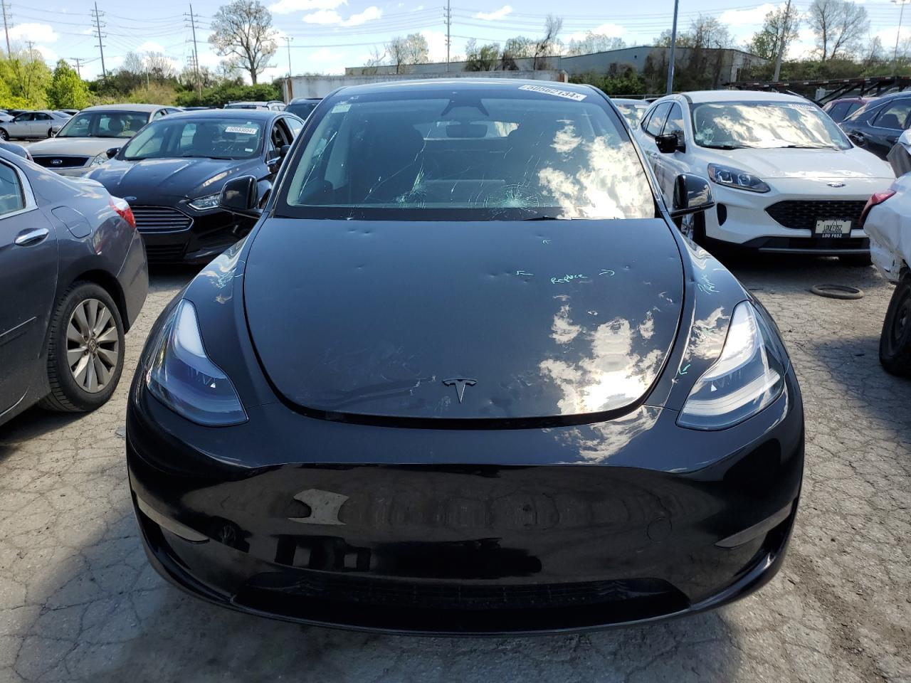 TESLA MODEL Y  2023