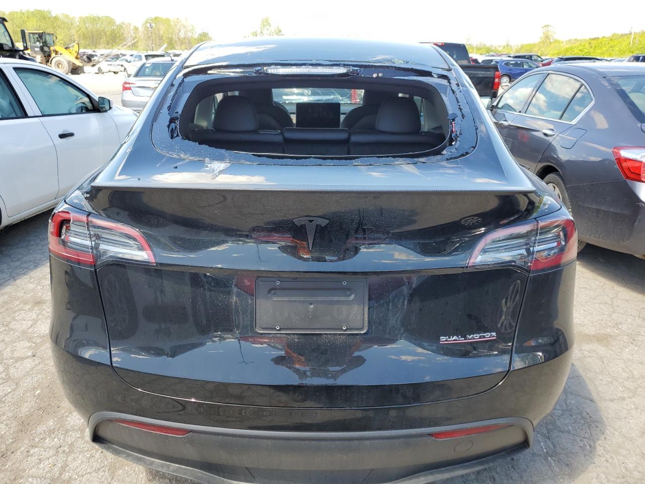 TESLA MODEL Y  2023