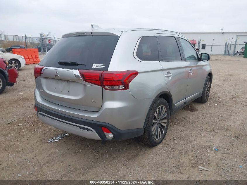 MITSUBISHI OUTLANDER SE 2.4 2020