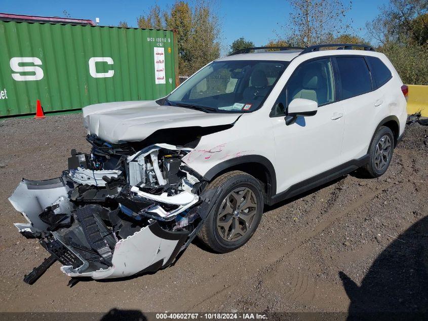 SUBARU FORESTER PREMIUM 2024