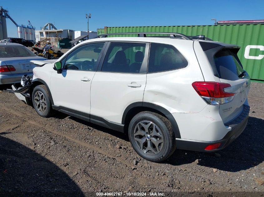 SUBARU FORESTER PREMIUM 2024