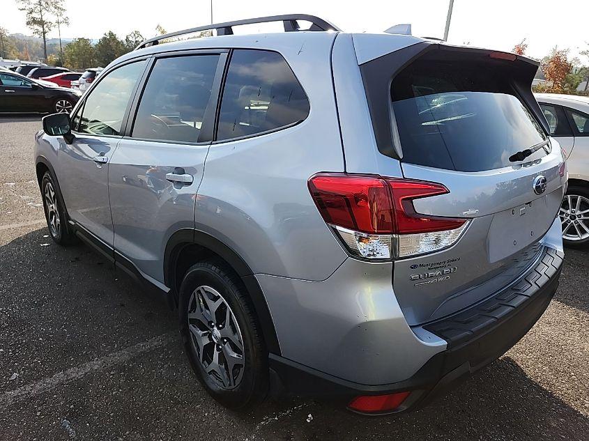 SUBARU FORESTER PREMIUM 2022