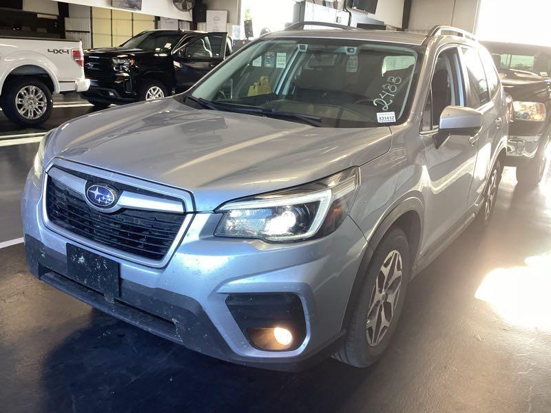 SUBARU FORESTER PREMIUM 2021