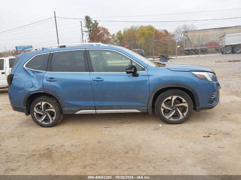 SUBARU FORESTER TOURING 2022