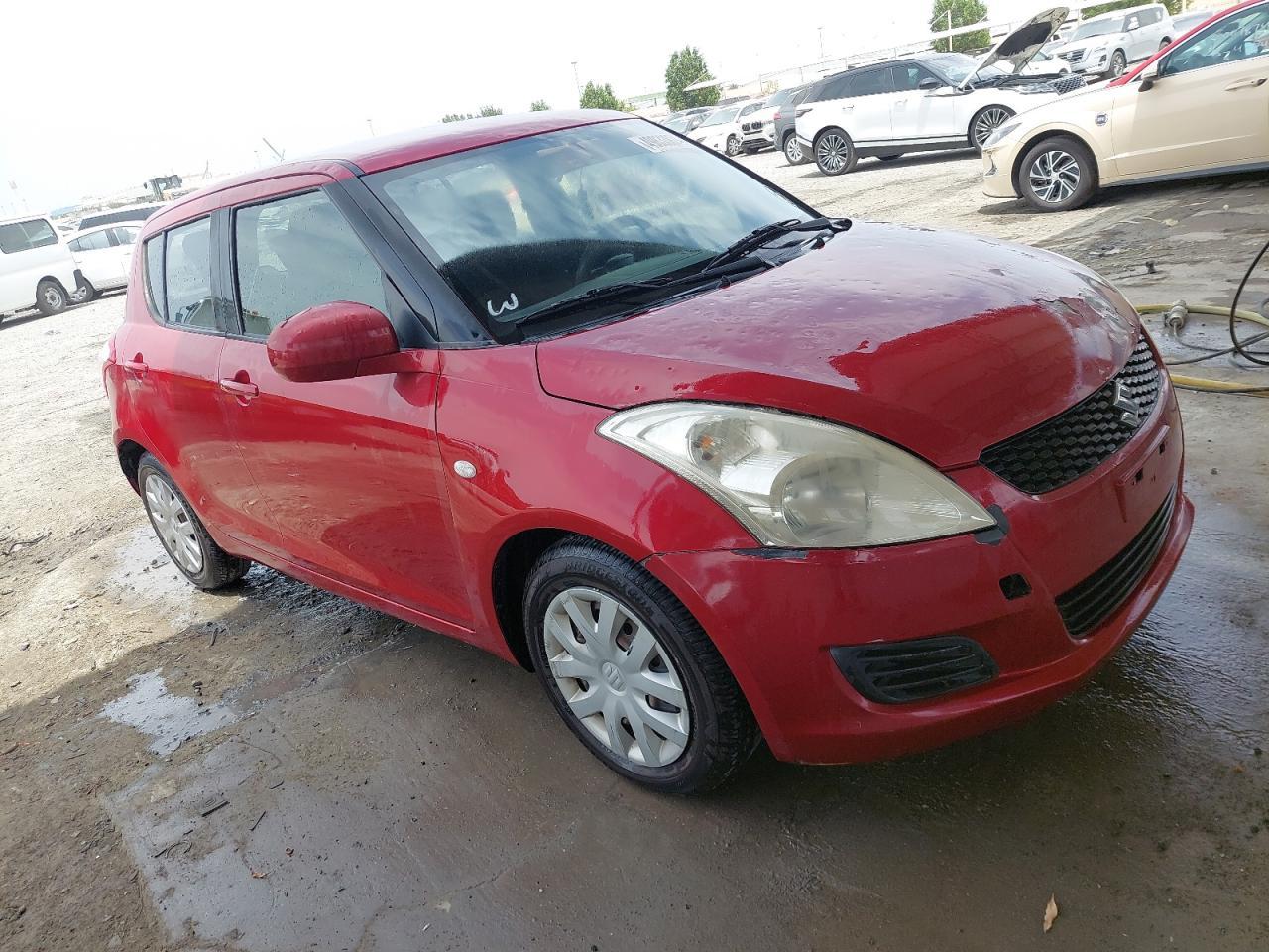 SUZUKI SWIFT  2013