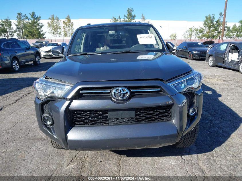 TOYOTA 4RUNNER SR5 2023