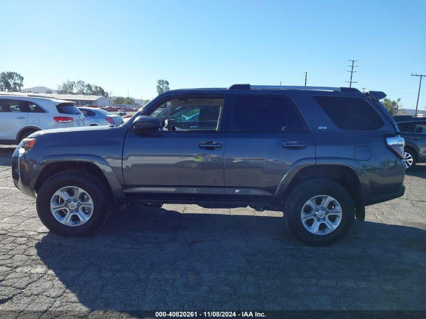 TOYOTA 4RUNNER SR5 2023