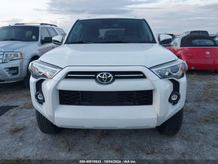 TOYOTA 4RUNNER SR5 2024