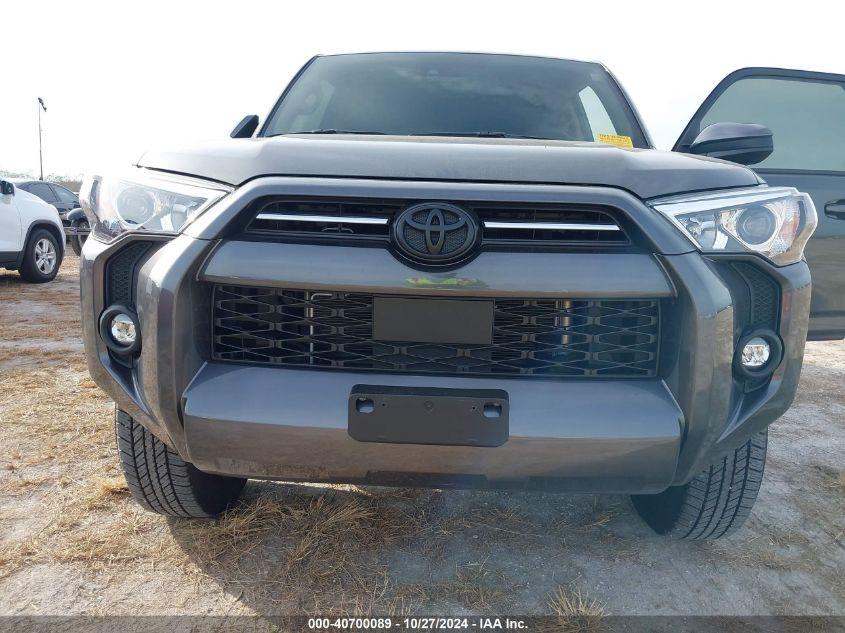 TOYOTA 4RUNNER SR5 2023