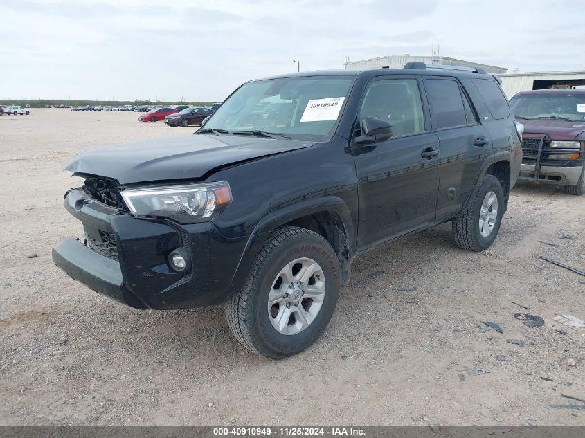 TOYOTA 4RUNNER SR5 2024