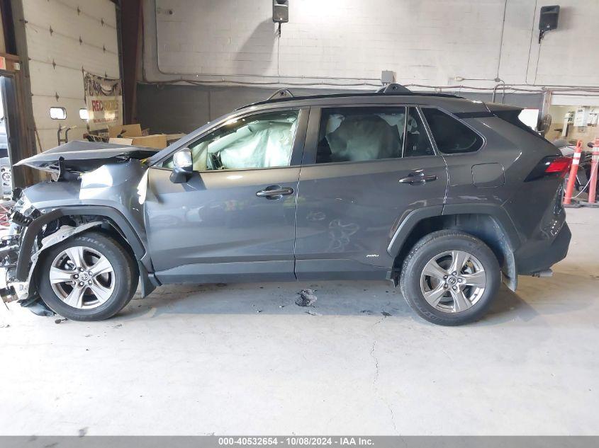 TOYOTA RAV4 HYBRID XLE 2024