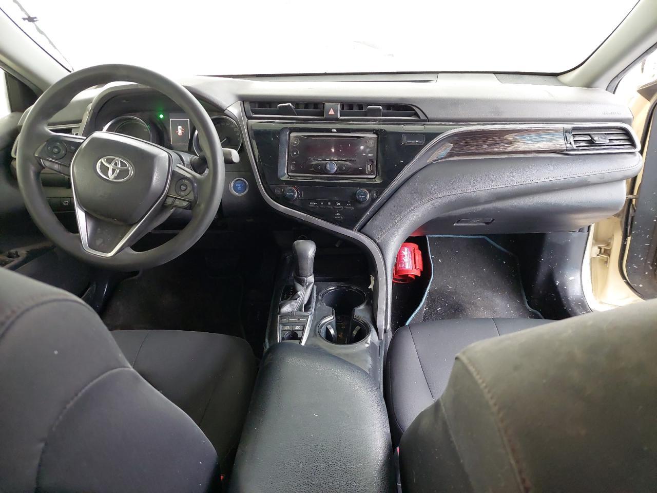 TOYOTA CAMRY  2019