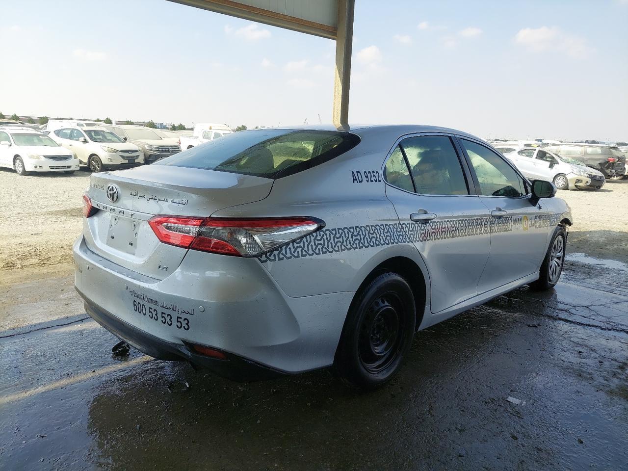 TOYOTA CAMRY  2020