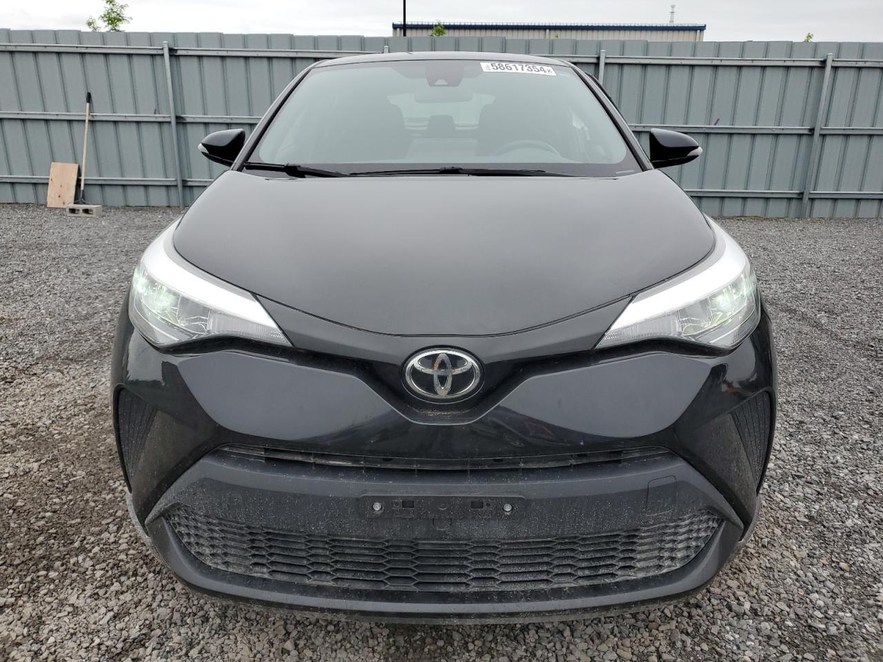 TOYOTA C-HR XLE 2020