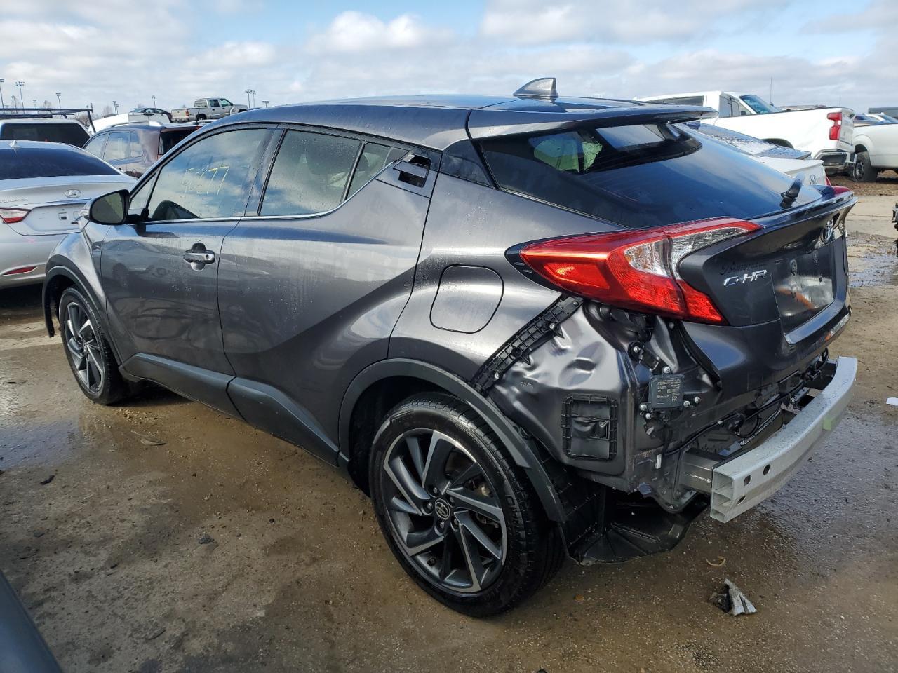 TOYOTA C-HR XLE XLE 2021