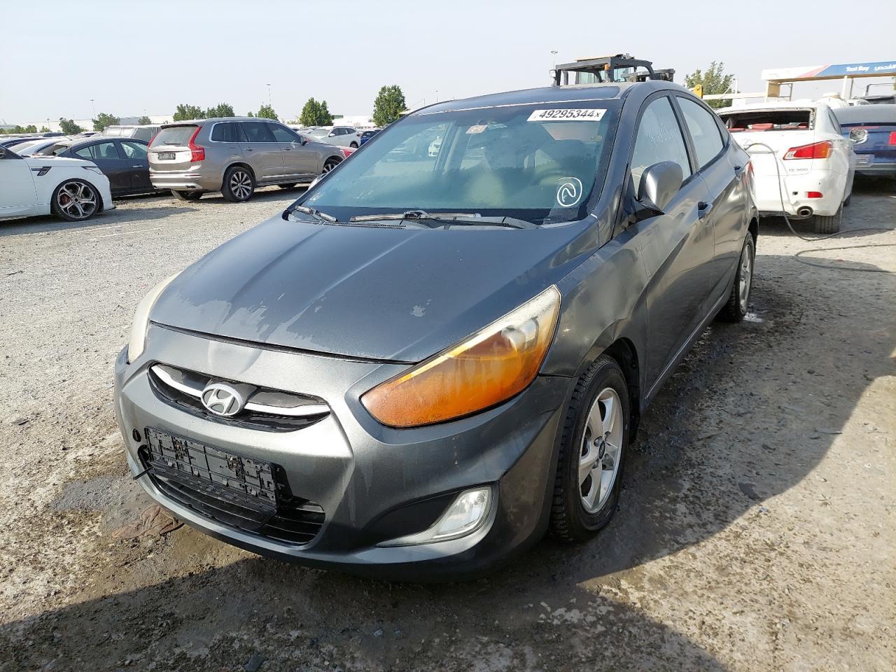 HYUNDAI ACCENT  2015