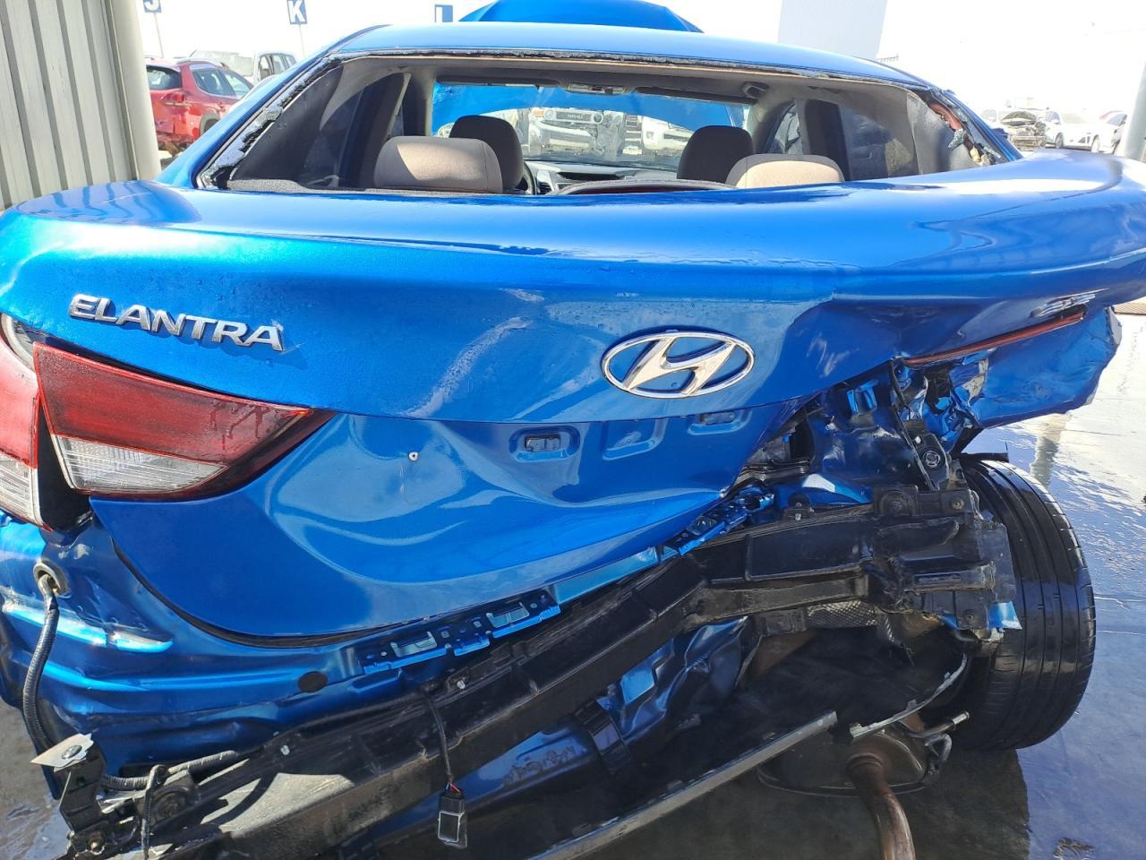 HYUNDAI ELANTRA  2016