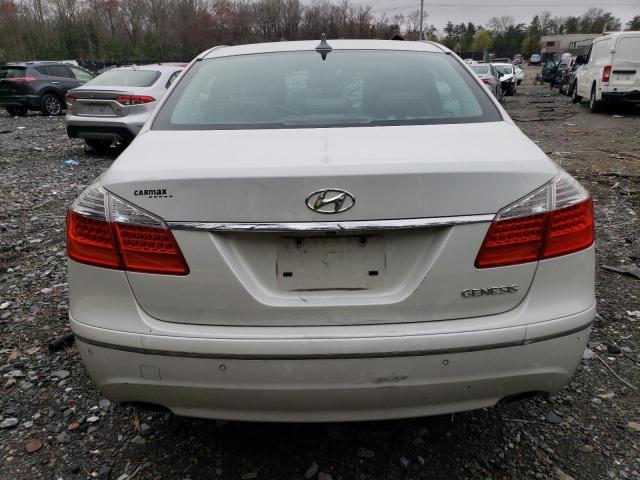 HYUNDAI GENESIS 3. 2010