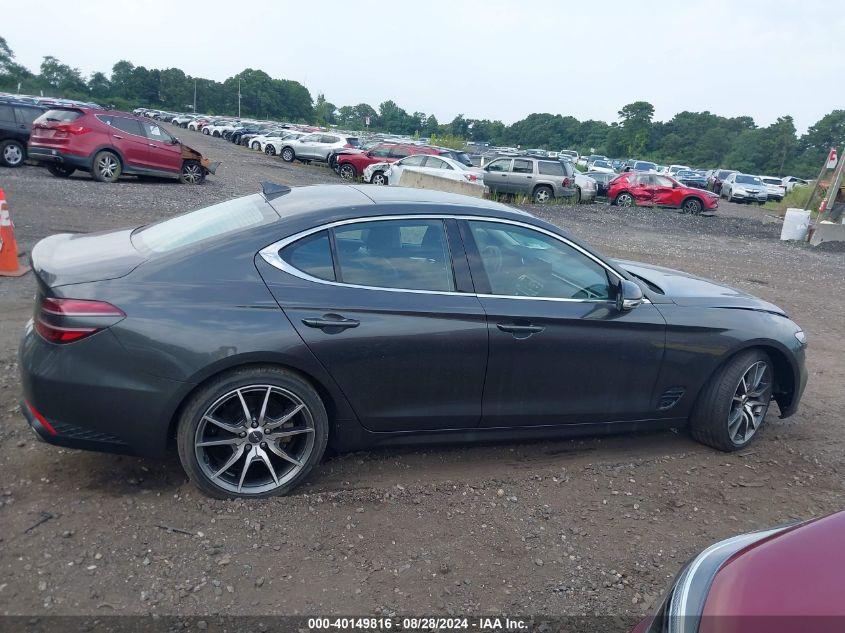 GENESIS G70 2.0T AWD 2022