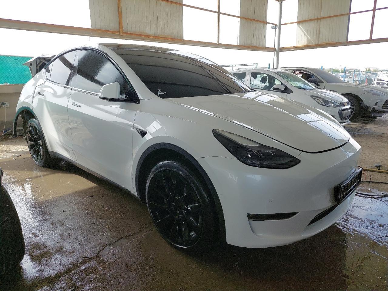 TESL MODEL Y  2022