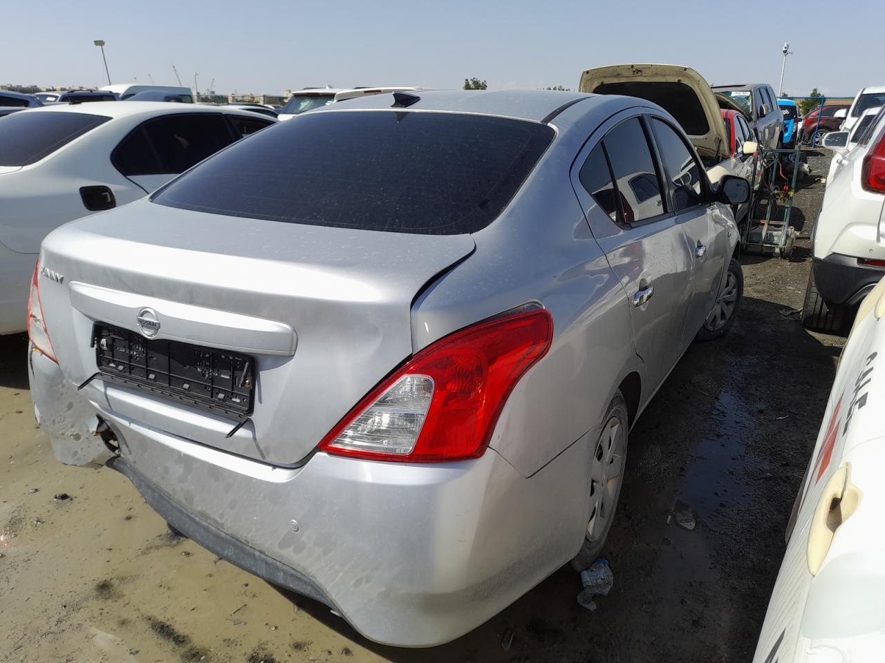 NISSAN SUNNY  2012