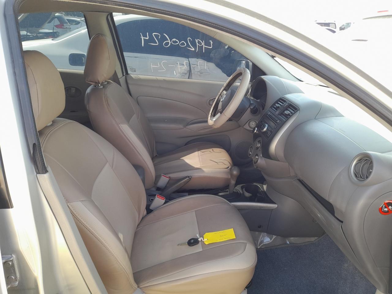 NISSAN SUNNY  2012