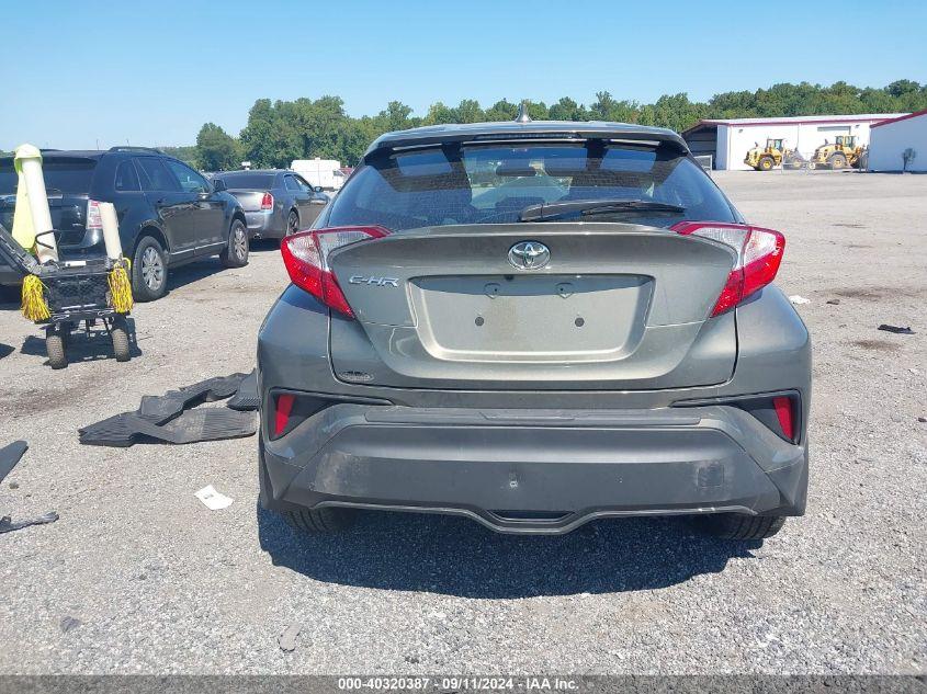 TOYOTA C-HR XLE 2021