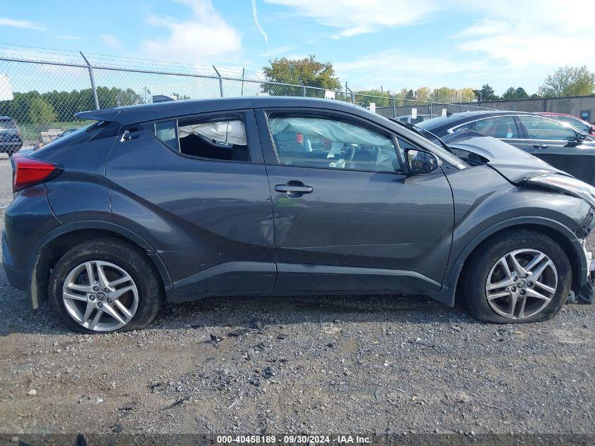 TOYOTA C-HR LE 2021