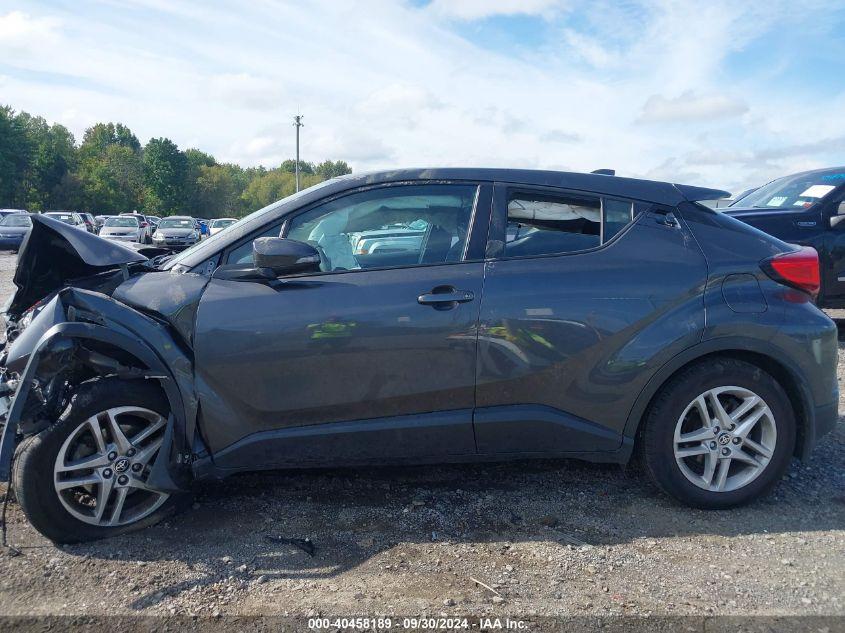 TOYOTA C-HR LE 2021