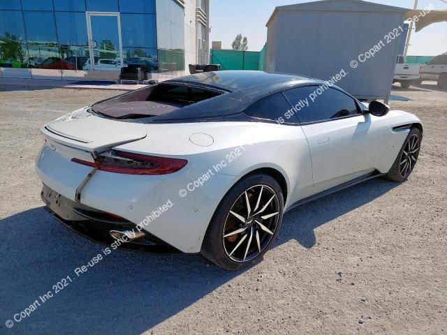 ASTON MARTIN DB11  2017