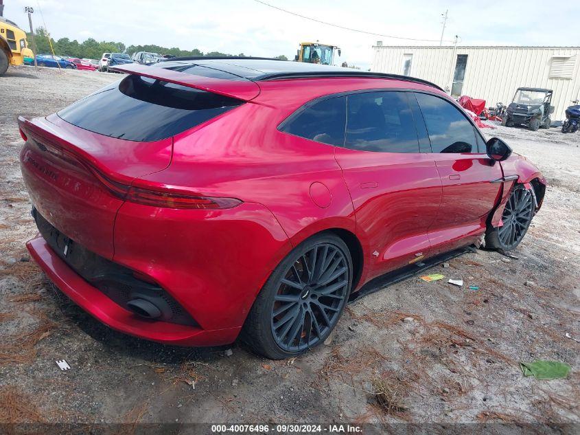 ASTON MARTIN DBX  2023