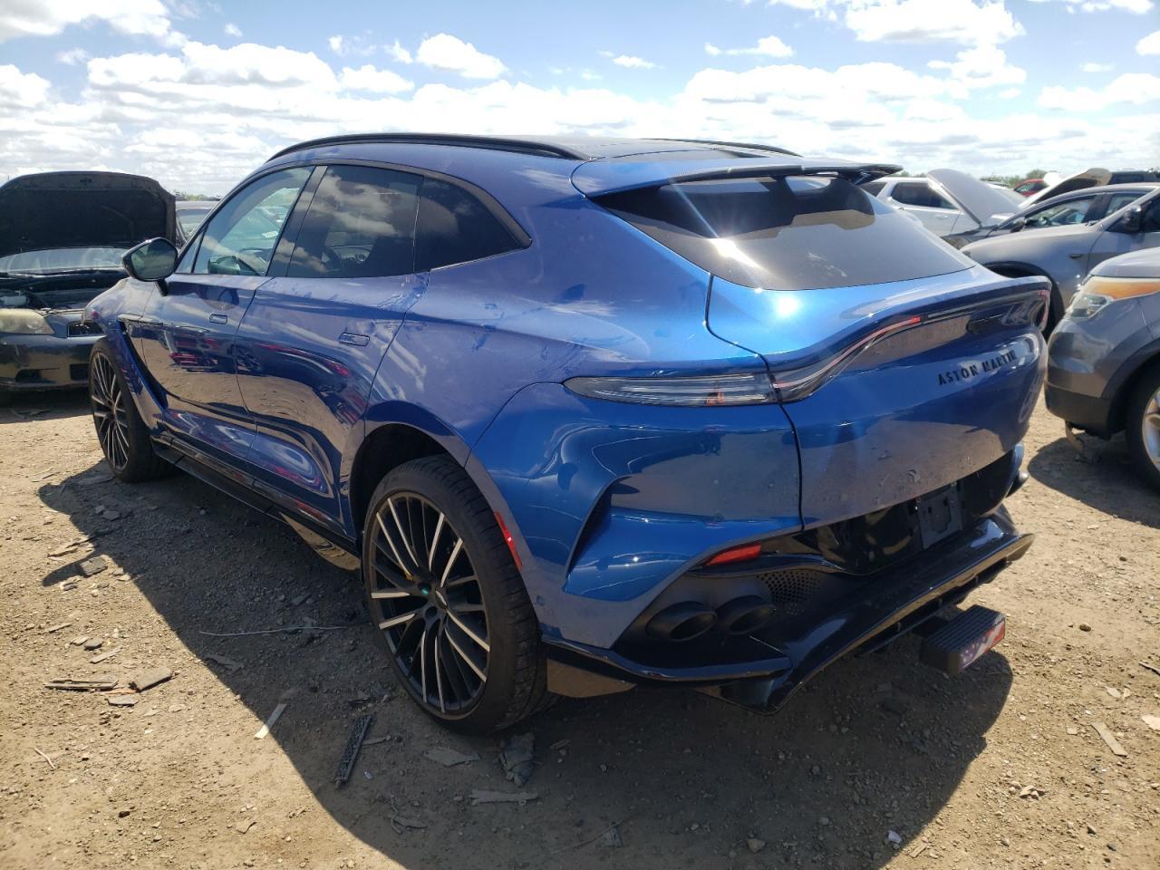 ASTON MARTIN DBX 707  2023