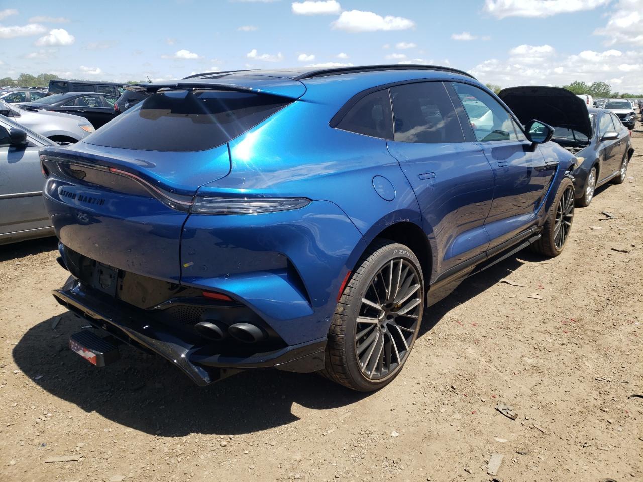 ASTON MARTIN DBX 707  2023