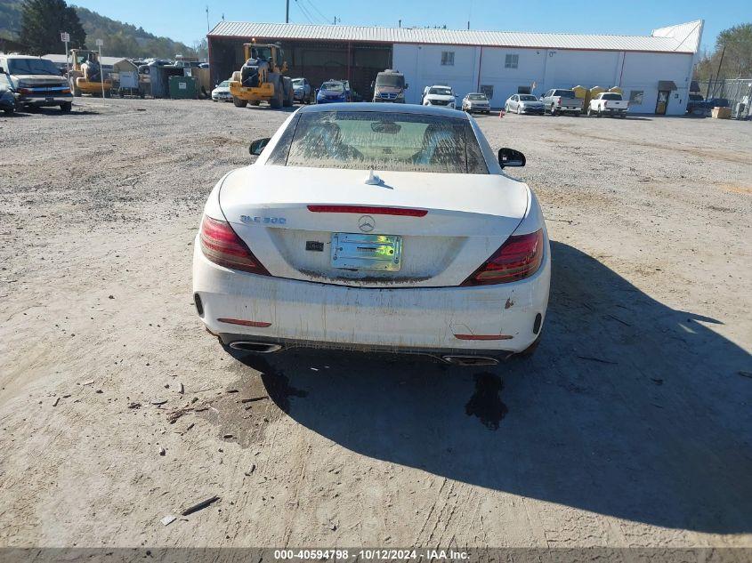 MERCEDES-BENZ SLC 300  2020