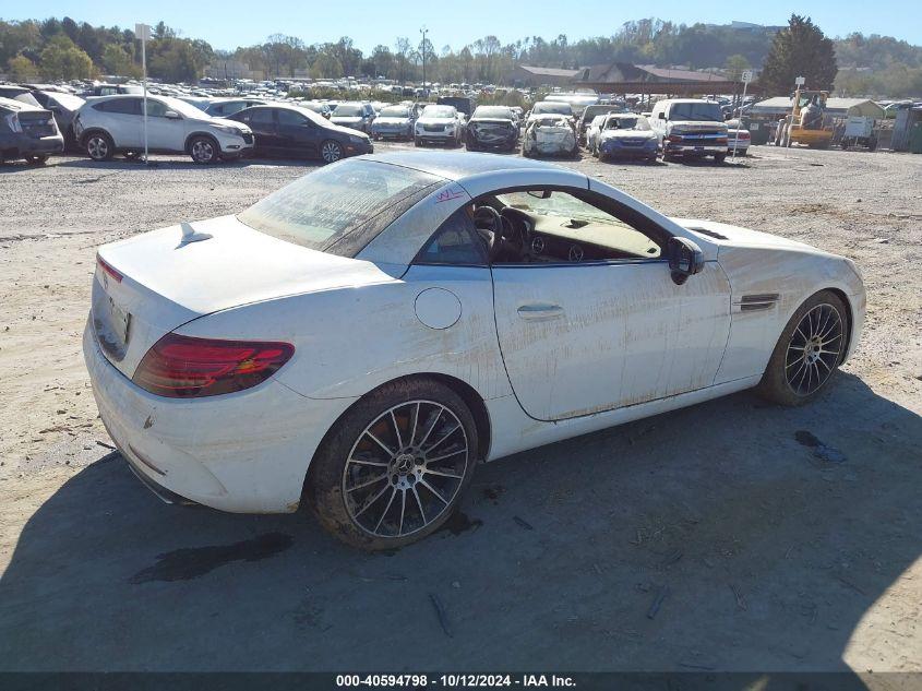 MERCEDES-BENZ SLC 300  2020