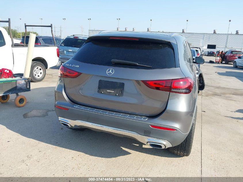 MERCEDES-BENZ GLA GLA 250 2021