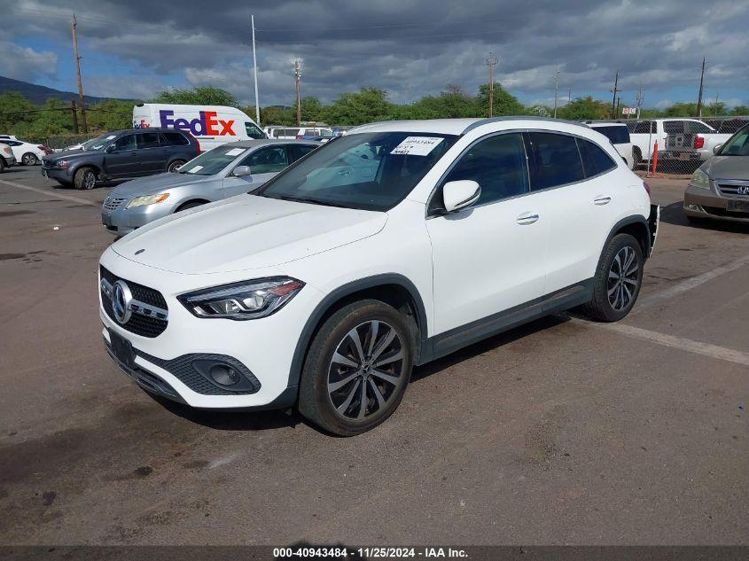 MERCEDES-BENZ GLA 250  2023