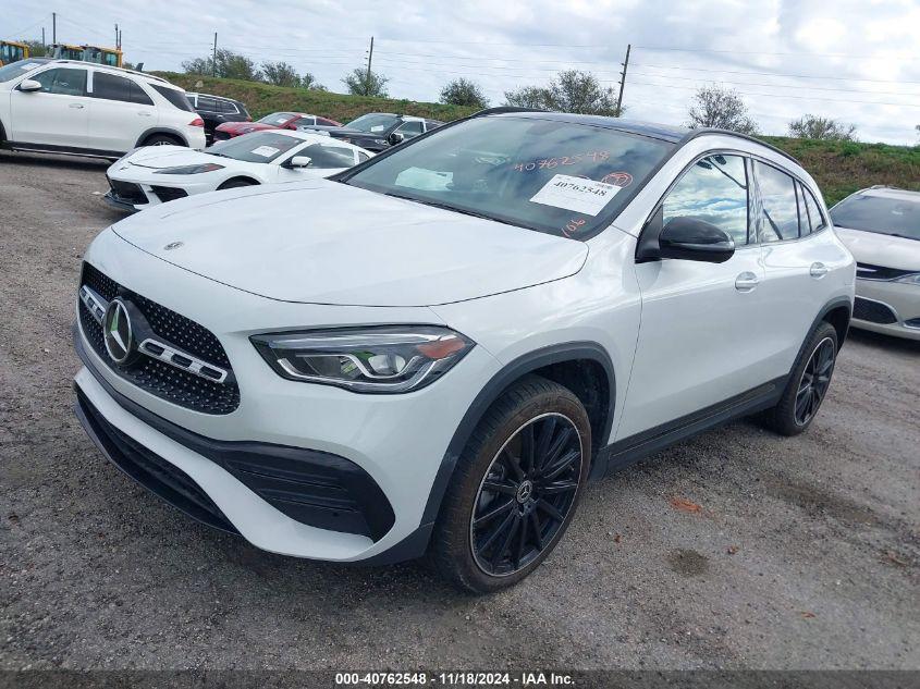 MERCEDES-BENZ GLA 250  2023