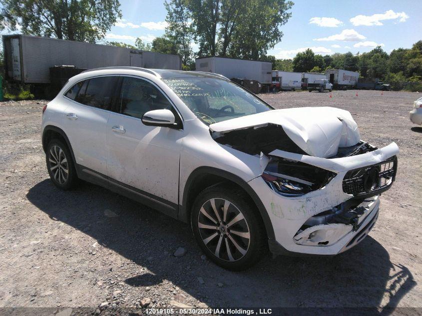 MERCEDES-BENZ GLA  2023