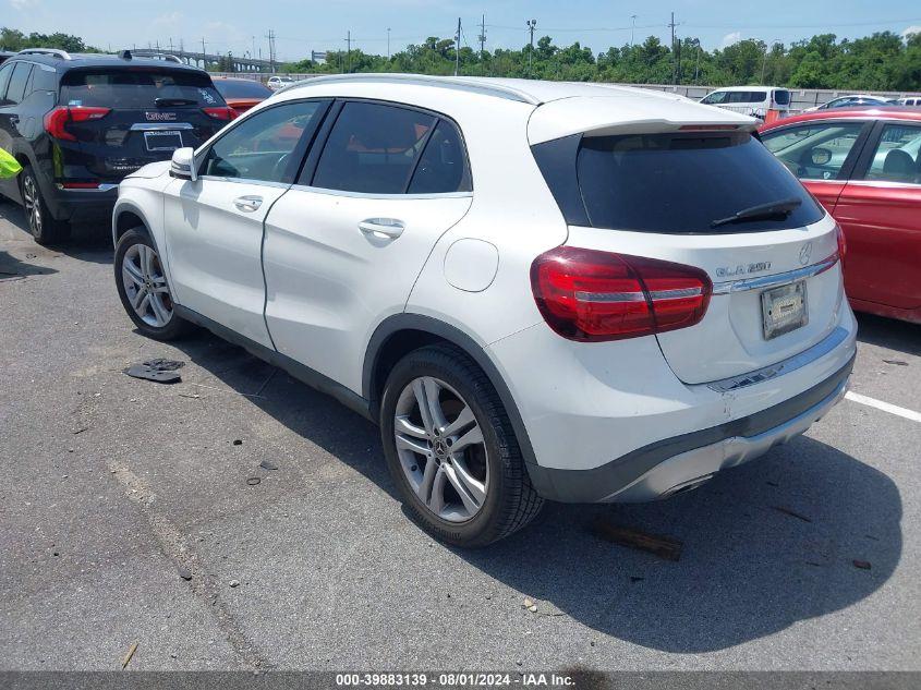 MERCEDES-BENZ GLA 250 250 2020