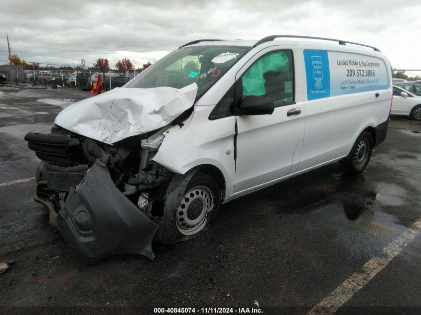 MERCEDES-BENZ METRIS  2023