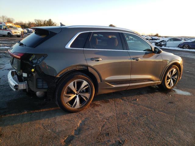 AUDI Q8 E-TRON  2024