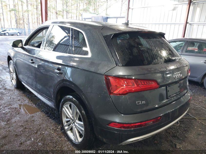 AUDI Q5 2.0T PREMIUM/2.0T TECH PREMIUM 2018