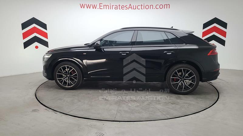 Audi Q8  2022