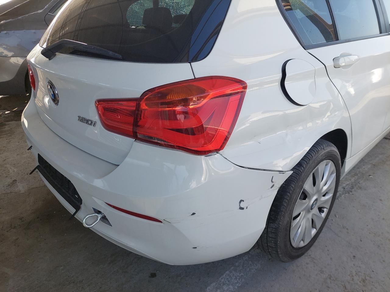 BMW 120I  2016