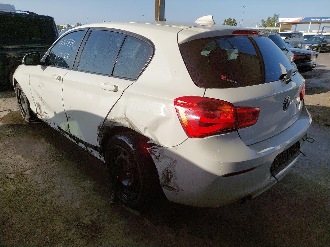 BMW 120I  2016